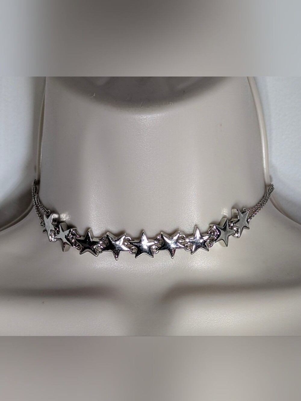 American Eagle Y2K Style Silver Star Charm Choker Necklace
